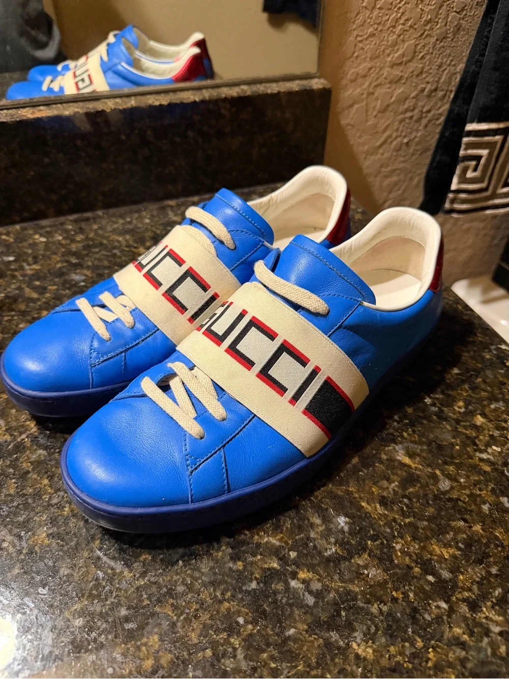 Men’s Gucci Blue & Red Low-Top Sneakers Size 8